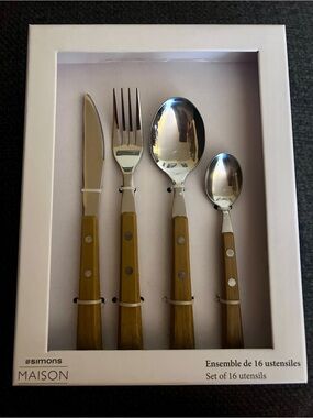 Simons Flatware Set with Wood-Tone Handles and Stainless Heads